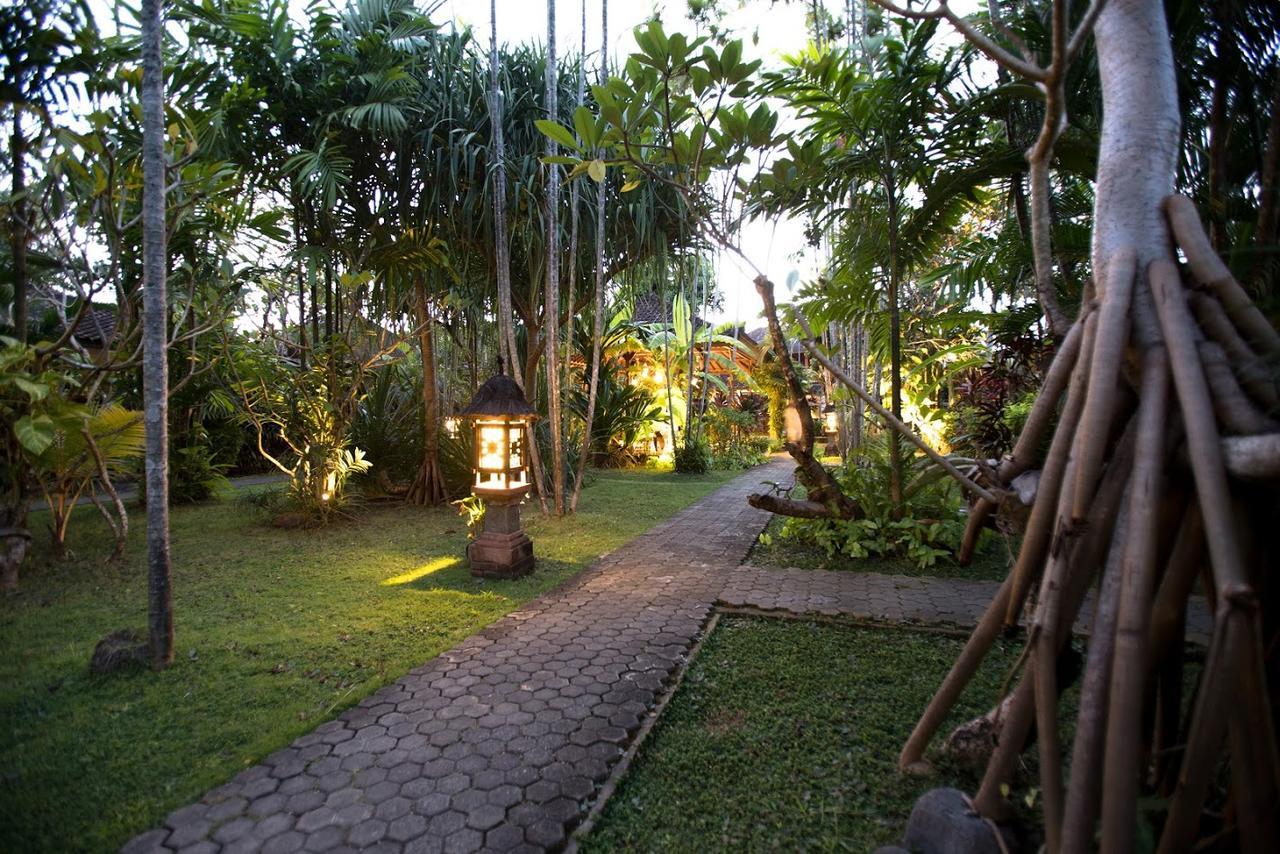 Bumi Ayu Bungalow Sanur מראה חיצוני תמונה